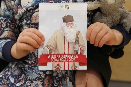 Dedek Mraz v Mirni Peci 2025 (4)